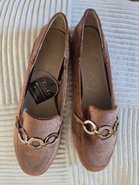 NWT Velvet Chain-Trim Loafers in Rose Brown by London Rag